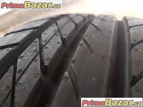 1xpneu zanovni Goodyear eagle f1 99% vzorek  255/40 r19