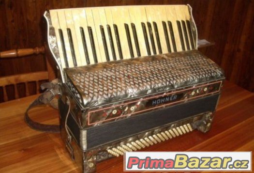 HARMONIKA HOHNER 120BASŮ   KRÁSNÝ ZVUK