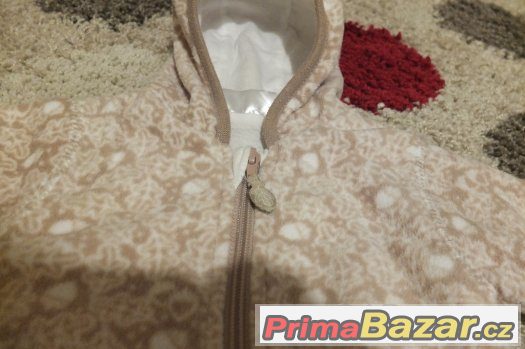 Prodám krásnou jarní/podzimní kombinézku newborn vel.50 Prodám krásnou jarní/podzimní kombinézku newborn vel.50
