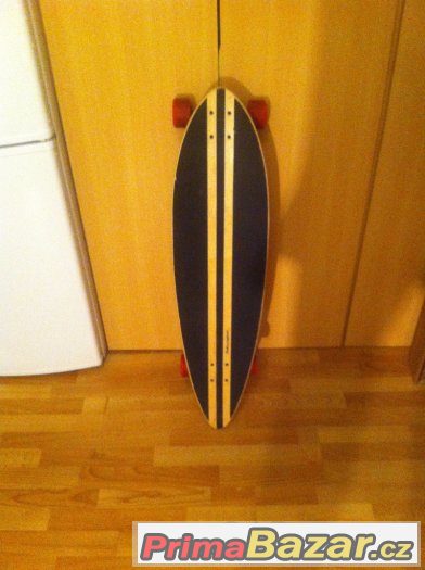 Prodám longboard mindless včetně chráničů a rukavic