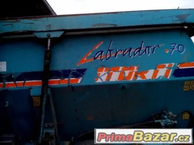 krmný vůz labrador