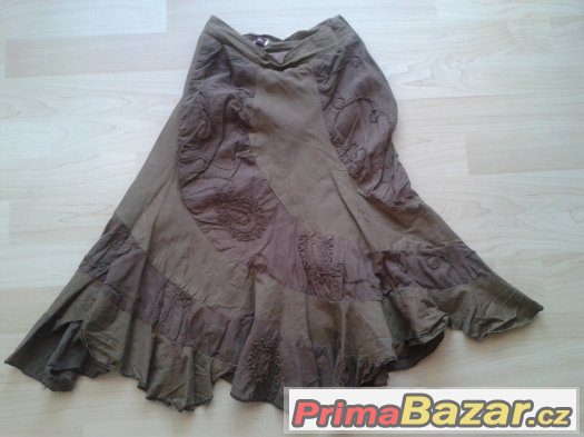 zvonova-sukne-velikosti-xs-s