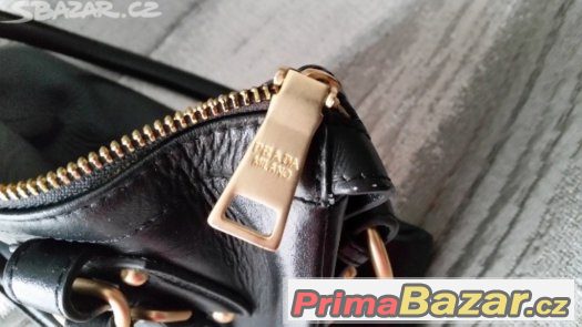 Prada kabelka