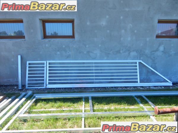 Posuvná samonosná brána Posuvná samonosná brána