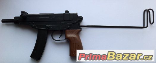 Airsoft replika československého samopalu ŠKORPION Airsoft replika československého samopalu ŠKORPION
