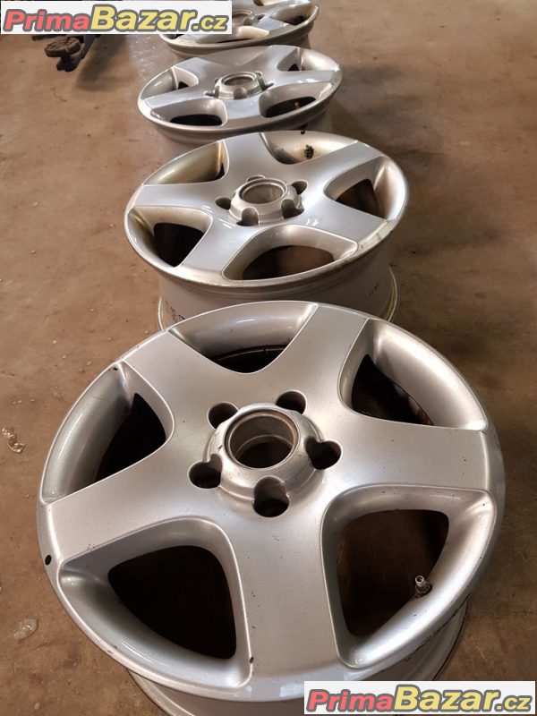 sada alu kola VW se senzorama tlaku v pneu 7L6601025R 5x130 7.5jx17 et55 r17