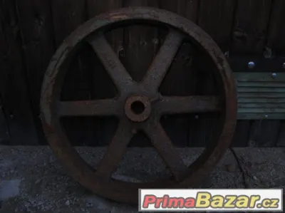 řemenice průměru 57cm.