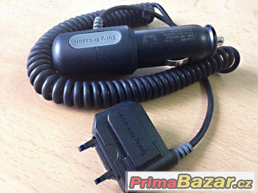 autonabíječka a USB kabel na starší Sony Ericsson (vidličky)