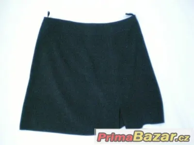 PĚKNÁ ČERNÁ SUKÝNKA S ROZPARKEM VEL. 36-XS
