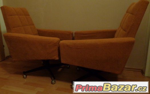 Retro křesílka 