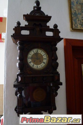 Nástěnné hodiny Gustav Becker, pendl ciferník hodinový stroj