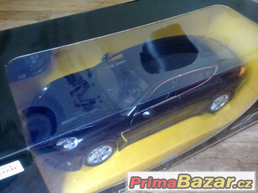 Prodám RC Porsche Panamera 1:10 černý na vysílačku Prodám RC Porsche Panamera 1:10 černý na vysílačku