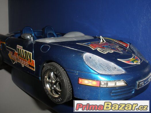 Prodám starý a velký plastový model Porsche Boxster 1:10