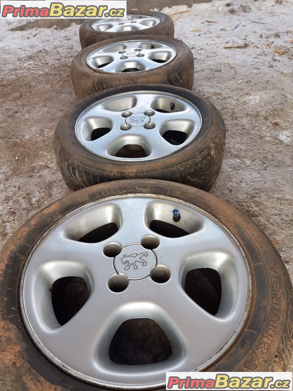 alu kola sada Peugeot 4x108 6jx15 et19 pneu Goodyear 195/55 r15