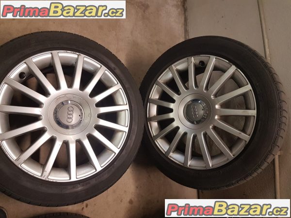 sada alu kola Audi 4F0601025AH 5x112 8jx17 et48