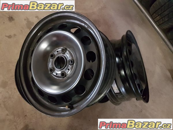 sada plechové disky VW v super stavu  5Q0601027 5x112 6jx16 et48