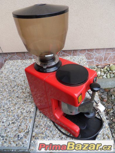 La PAVONI mlýnek na kávu La PAVONI mlýnek na kávu