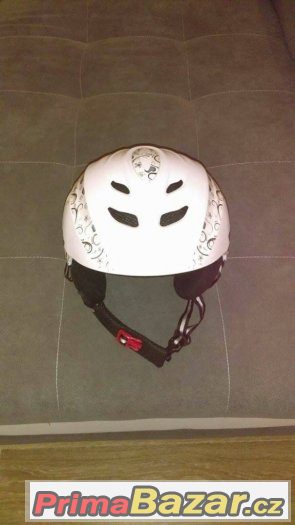 Dámská helma na snowboard/lyže