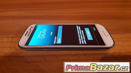 Samsung Galaxy S III (i9300), Marble White - bílý, použitý