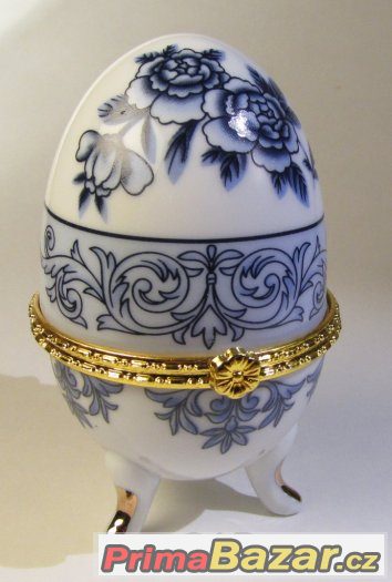 Porcelánová vejce ve stylu FABERGÉ.