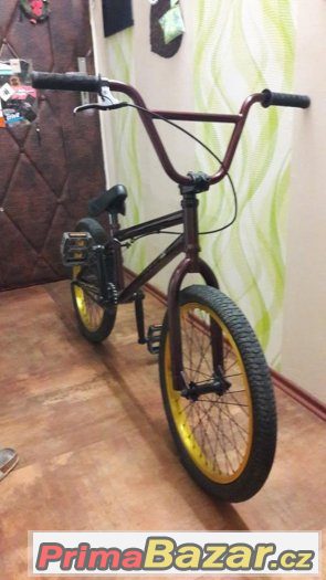 bmx-kolo-mongoose