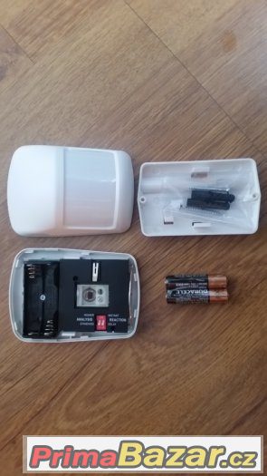 Bezdrátový detektor pohybu Jablotron JA-60P Bezdrátový detektor pohybu Jablotron JA-60P