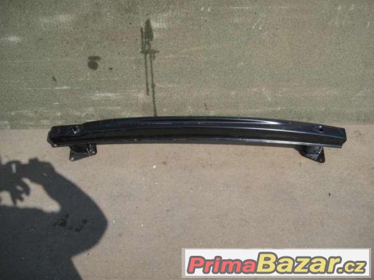 VW Touran výztuha zadního nárazníku VW Touran výztuha zadního nárazníku