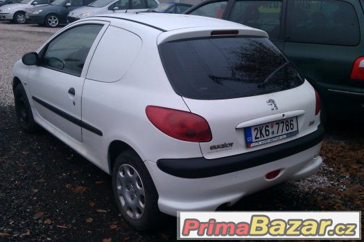 PEUGEOT 206 1,1i - Pickup r.:2005