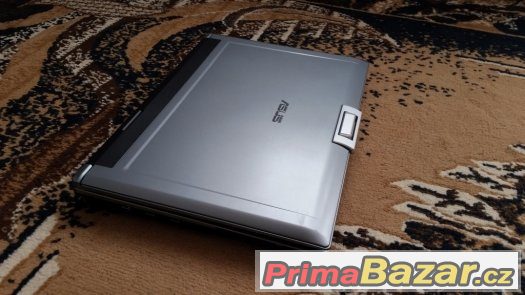 Asus F5R series krasny stav