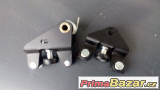 Trafic II/ Vivaro/ Primastar sada vozíků /2ks/ posuvných dve Trafic II/ Vivaro/ Primastar sada vozíků /2ks/ posuvných dve