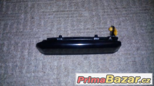 Venkovní klika pravá nebo levá pro Nissan Terrano 1987-1995 Venkovní klika pravá nebo levá pro Nissan Terrano 1987-1995