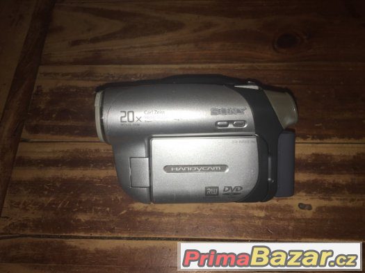 Sony DCR-DVD92E - video kamera s brašnou , cena: 900,- Kč