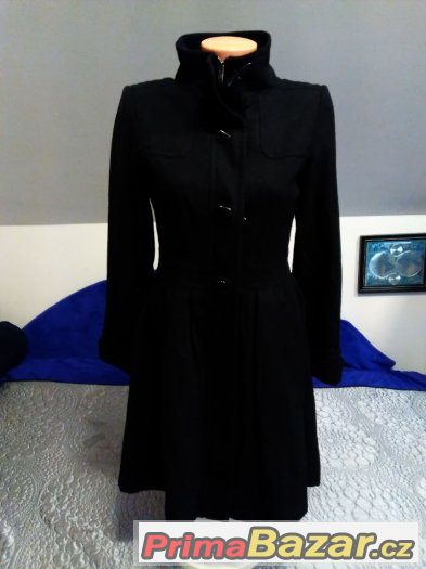 Černý kabát, zn. Reserved, vel. XS/S, 55% vlna,