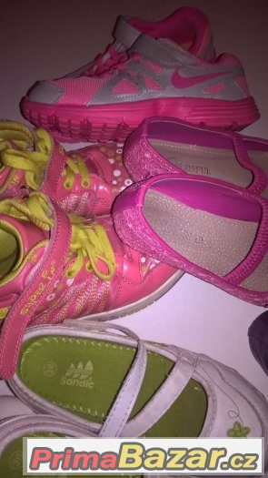 6 párů bot pro holčičku