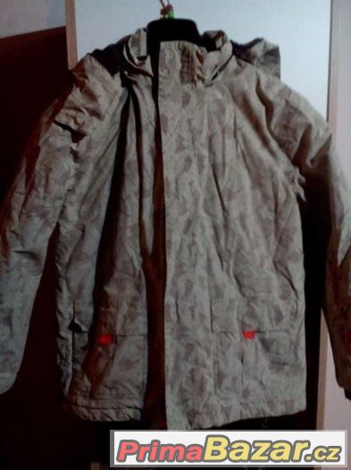 Chlapecká zimní bunda vel. 152