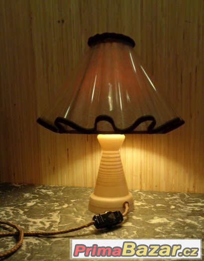 Krásná starožitná lampička výrobce Krásno