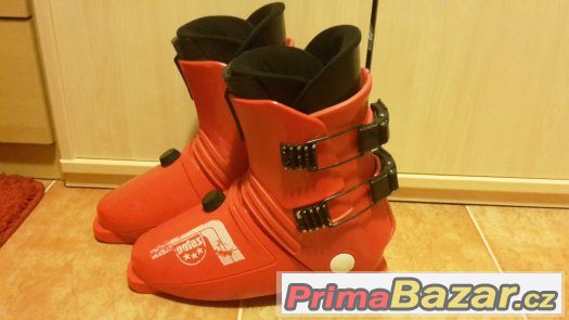 Lyžařské boty Botas, vnitřní stélka 27cm - levně