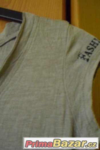 Šedo-hnědé tričko, značky Monaga