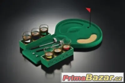 Společenská hra - golf drinking game