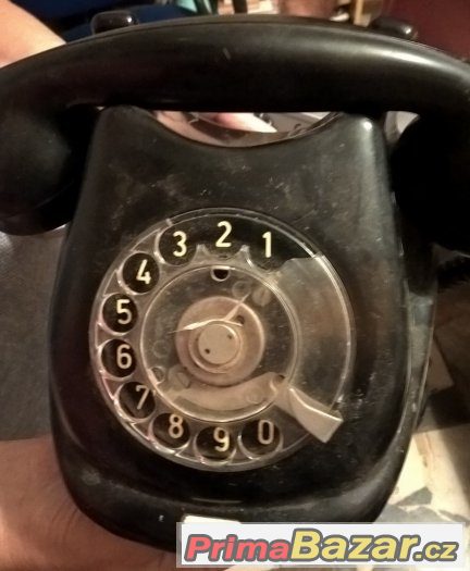 Retro telefon starožitnost