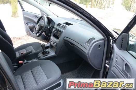 Škoda Octavia II 2002, 2.0TDi, 1.majitel, park.senz.,tažné