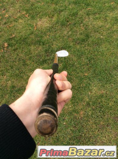 Starožitná golfová hůl hickory