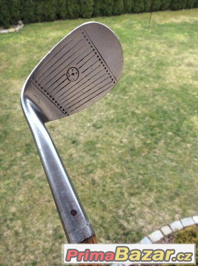 Starožitná golfová hůl hickory Starožitná golfová hůl hickory