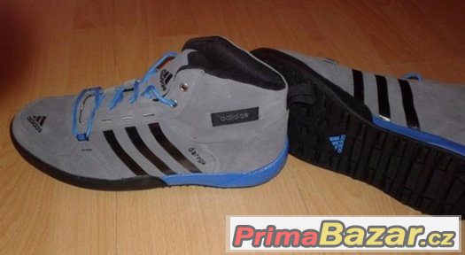 outdoorové boty Adidas Daroga velikost UK9 doprava zdarma