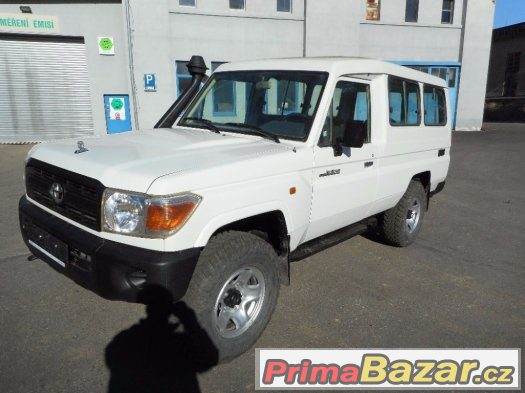 Nabízím Toyota Land Cruiser HZJ 78