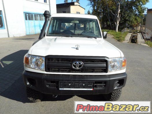 Nabízím Toyota Land Cruiser HZJ 78