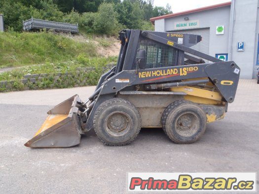 Nabízím nakladač New Holland LS 180