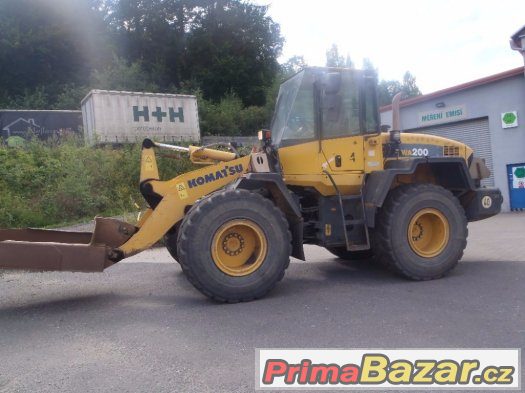 Nabízím Komatsu WB 200 čelní nakladač