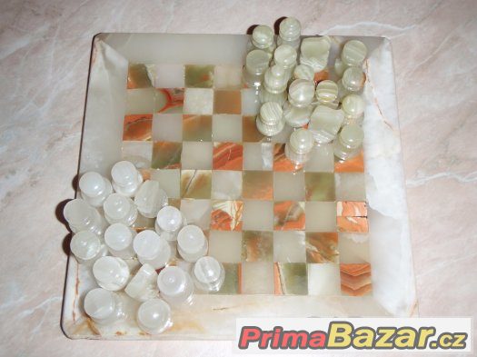 Onyxové šachy - ruční práce, nové