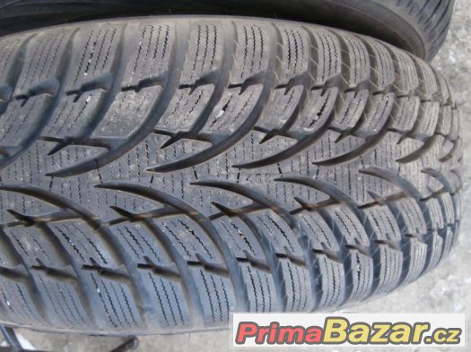 Zánovní zimní sada Nokian 215/60 R16 99% za 4ks